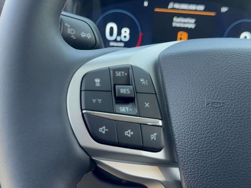 New 2026 Ford Explorer Active w/ Active Comfort Package AWD/4WD image 18