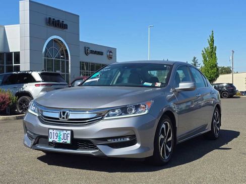 Used 2016 Honda Accord EX image 1