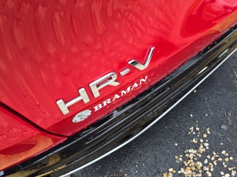 Certified 2023 Honda HR-V EX-L image 6