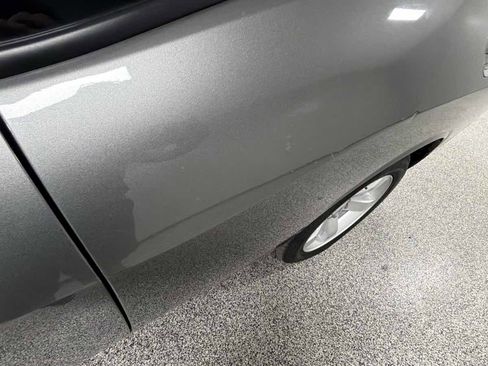 Used 2011 Dodge Challenger image 34