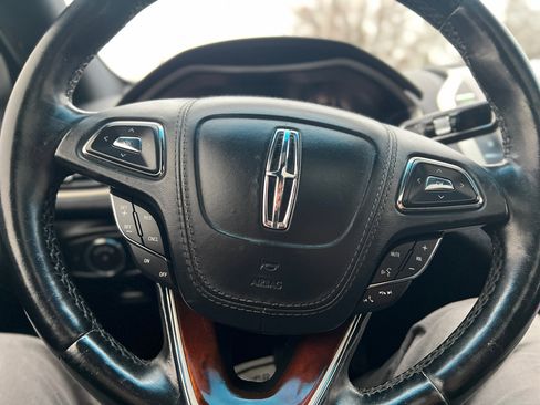 Used 2017 Lincoln MKZ Reserve w/ Climate Package image 19