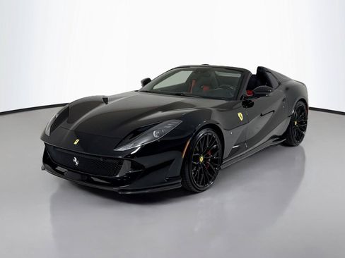 Used 2021 Ferrari 812 GTS RWD image 10