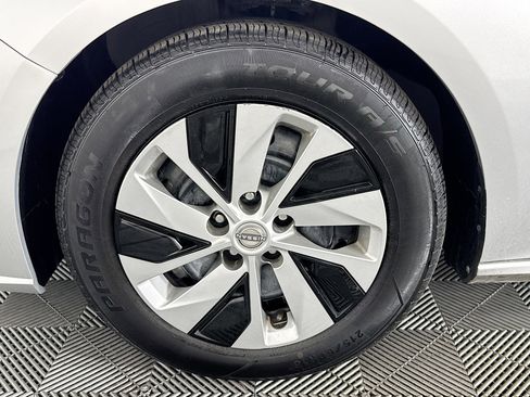 Used 2024 Nissan Altima 2.5 S FWD image 68