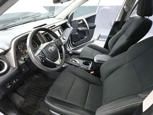 Used 2015 Toyota RAV4 XLE image 21
