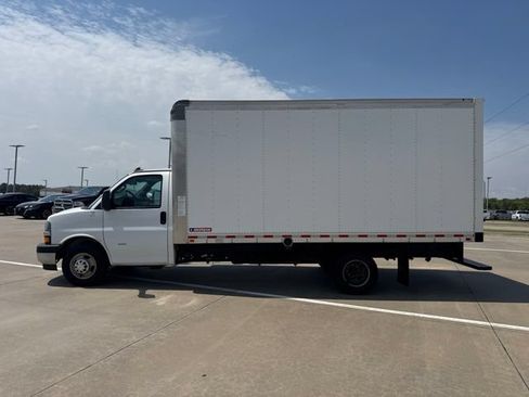 Used 2021 Chevrolet Express 3500 w/ Power Convenience Package RWD image 3