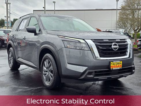 Used 2024 Nissan Pathfinder SV AWD/4WD image 8
