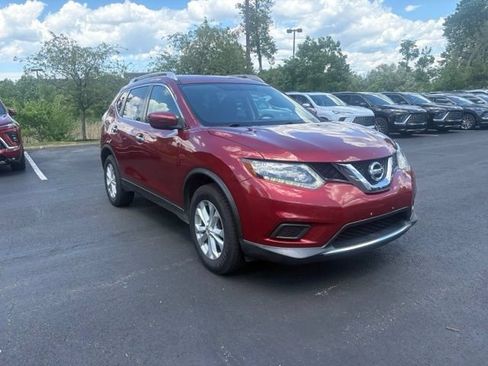Used 2016 Nissan Rogue SV AWD/4WD image 3