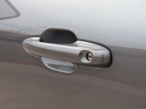 Certified 2025 Ford Escape Platinum image 20