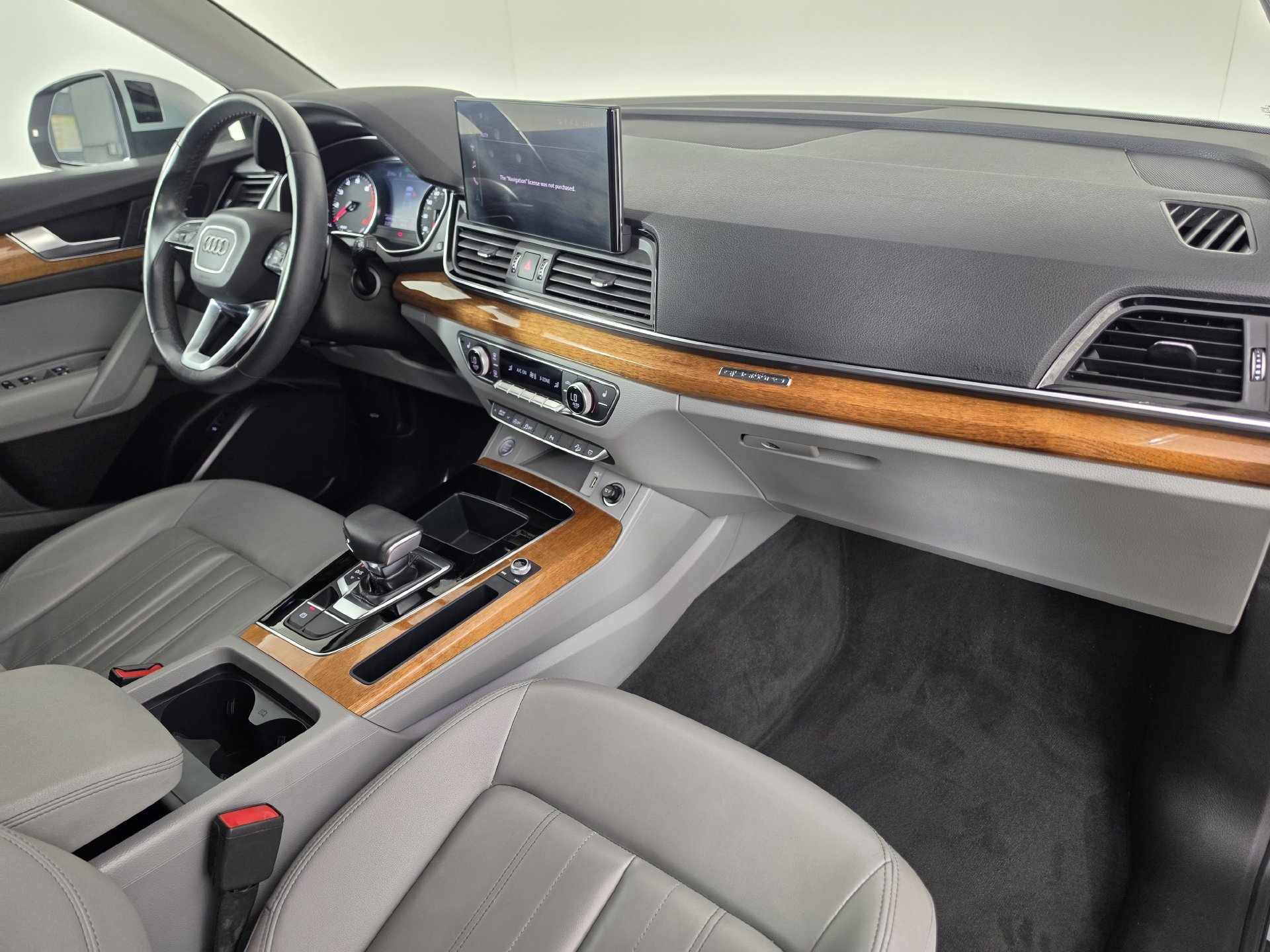 Used 2023 Audi Q5 2.0T Premium w/ Convenience Package AWD/4WD image 35