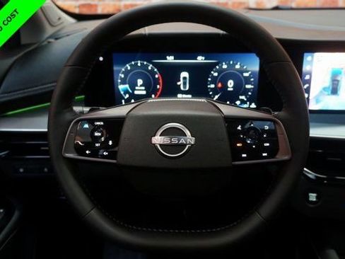 Certified 2025 Nissan Murano SL w/ Cargo Package image 12