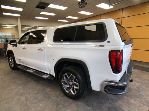 Used 2024 GMC Sierra 1500 SLT w/ SLT Premium Plus Package AWD/4WD image 5