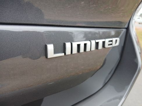 New 2025 Jeep Grand Cherokee L Limited w/ Luxury Tech Group II image 37