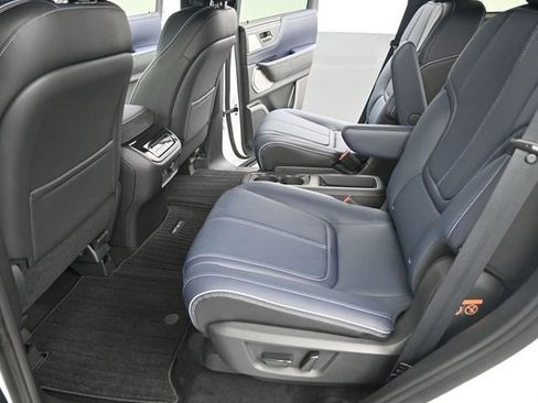 New 2026 INFINITI QX80 SPORT w/ Sport Exterior Package image 25