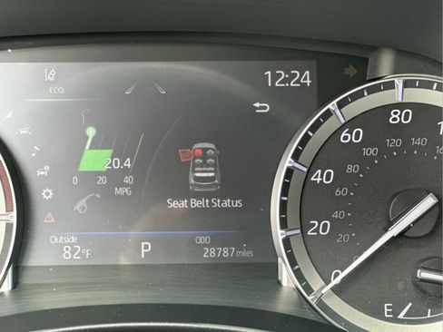 Used 2022 Toyota Highlander Limited image 30