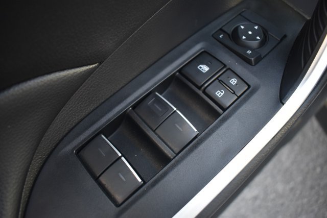 Used 2025 Toyota RAV4 XLE AWD/4WD image 19