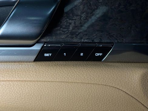 Used 2010 Porsche Panamera S RWD image 24