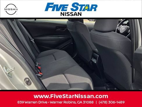 Used 2024 Toyota Corolla LE w/ LE Convenience Package FWD image 16