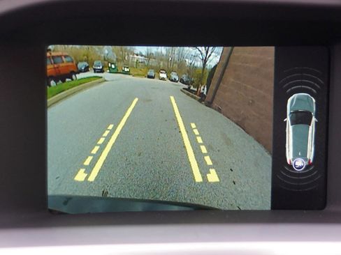 Used 2016 Volvo V60 T5 Premier w/ Convenience Package image 31