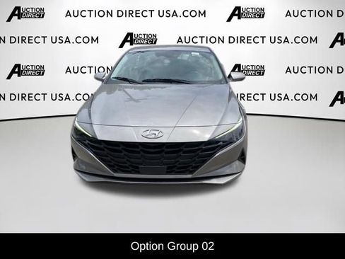 Used 2023 Hyundai Elantra SEL w/ Convenience Package FWD image 2
