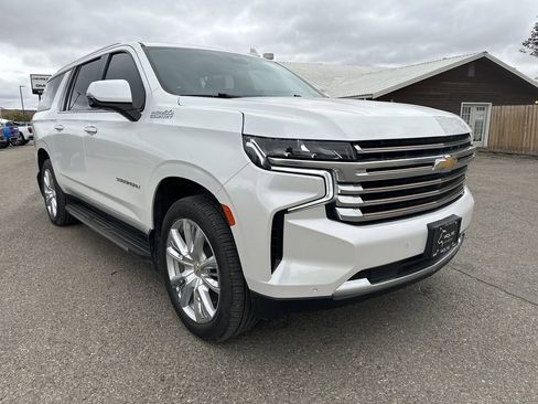 Used 2024 Chevrolet Suburban High Country w/ Max Trailering Package image 1