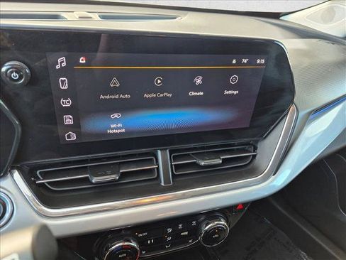 Used 2025 Chevrolet Trax LT w/ Driver Confidence Package FWD image 16