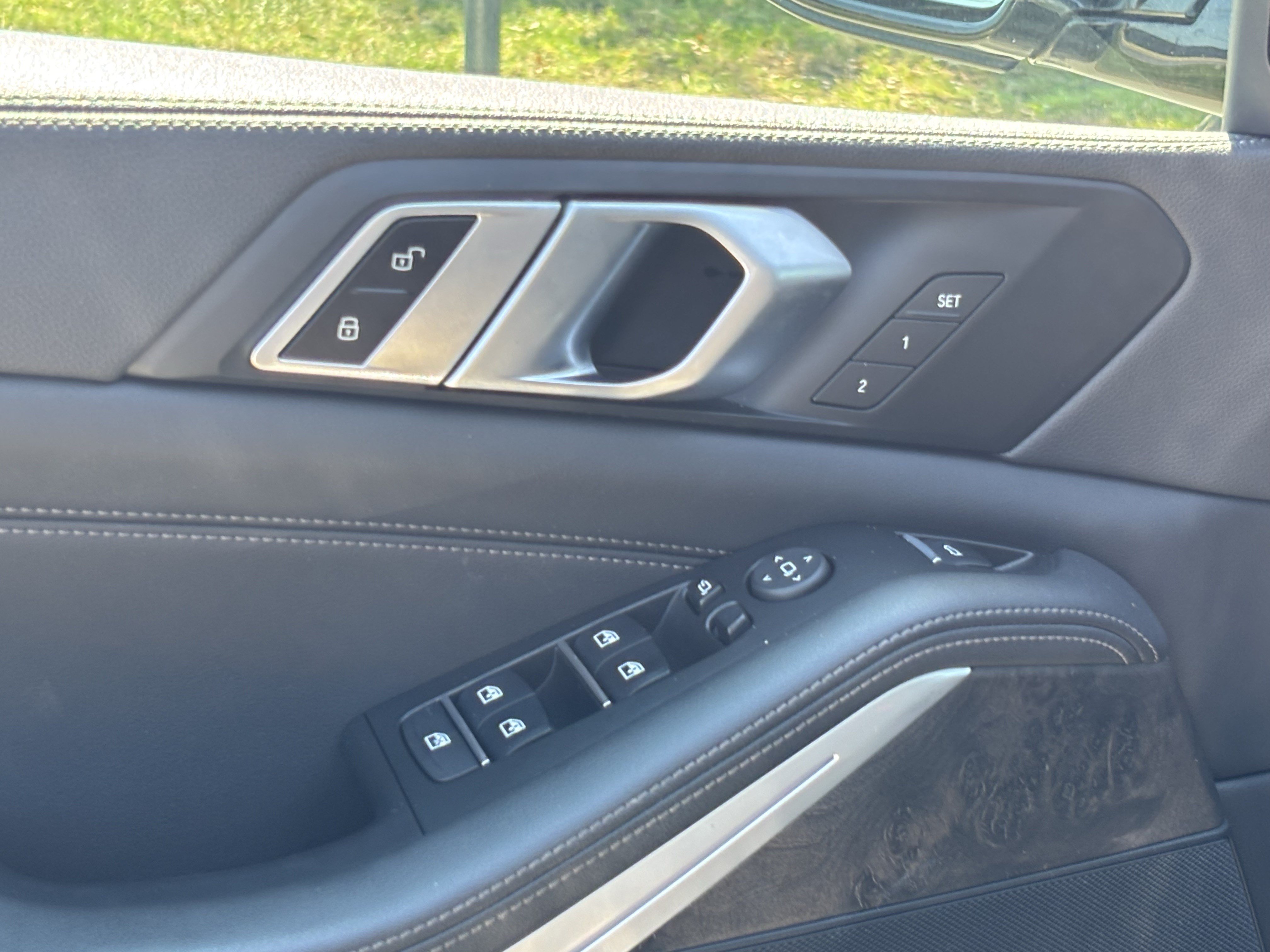 Used 2023 BMW X5 xDrive40i AWD/4WD image 15