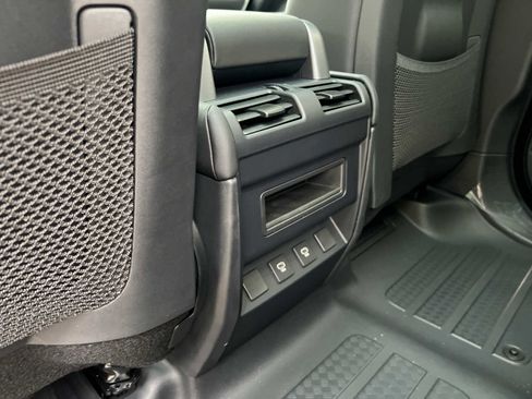 Used 2024 Land Rover Defender 110 S image 17