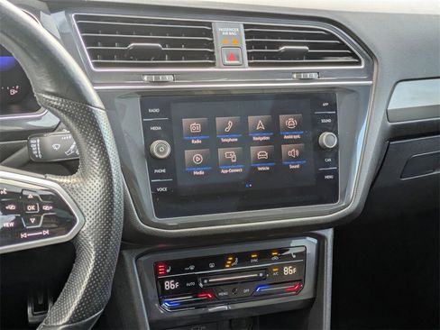 Used 2022 Volkswagen Tiguan SE R-Line image 24