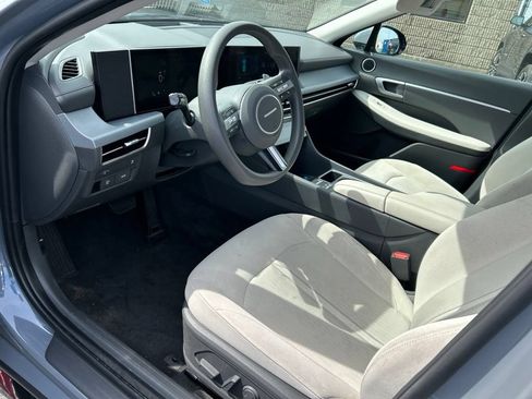 Used 2025 Hyundai Sonata SEL FWD image 6