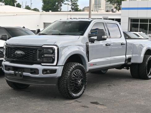Used 2026 Ford F450 Platinum w/ Platinum Plus Package AWD/4WD image 5