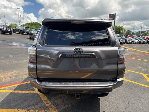 Used 2021 Toyota 4Runner TRD Off-Road Premium image 7