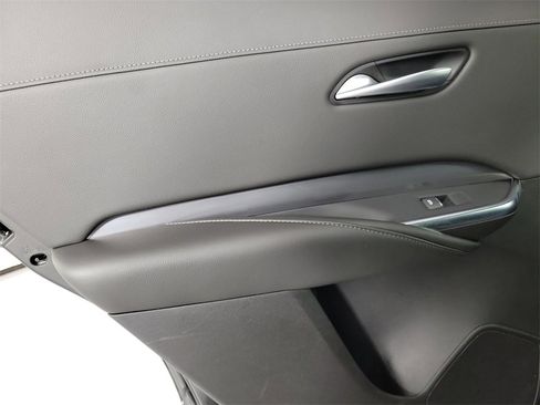 Certified 2025 Cadillac XT4 Premium Luxury image 13