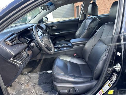 Used 2017 Toyota Avalon XLE FWD image 18