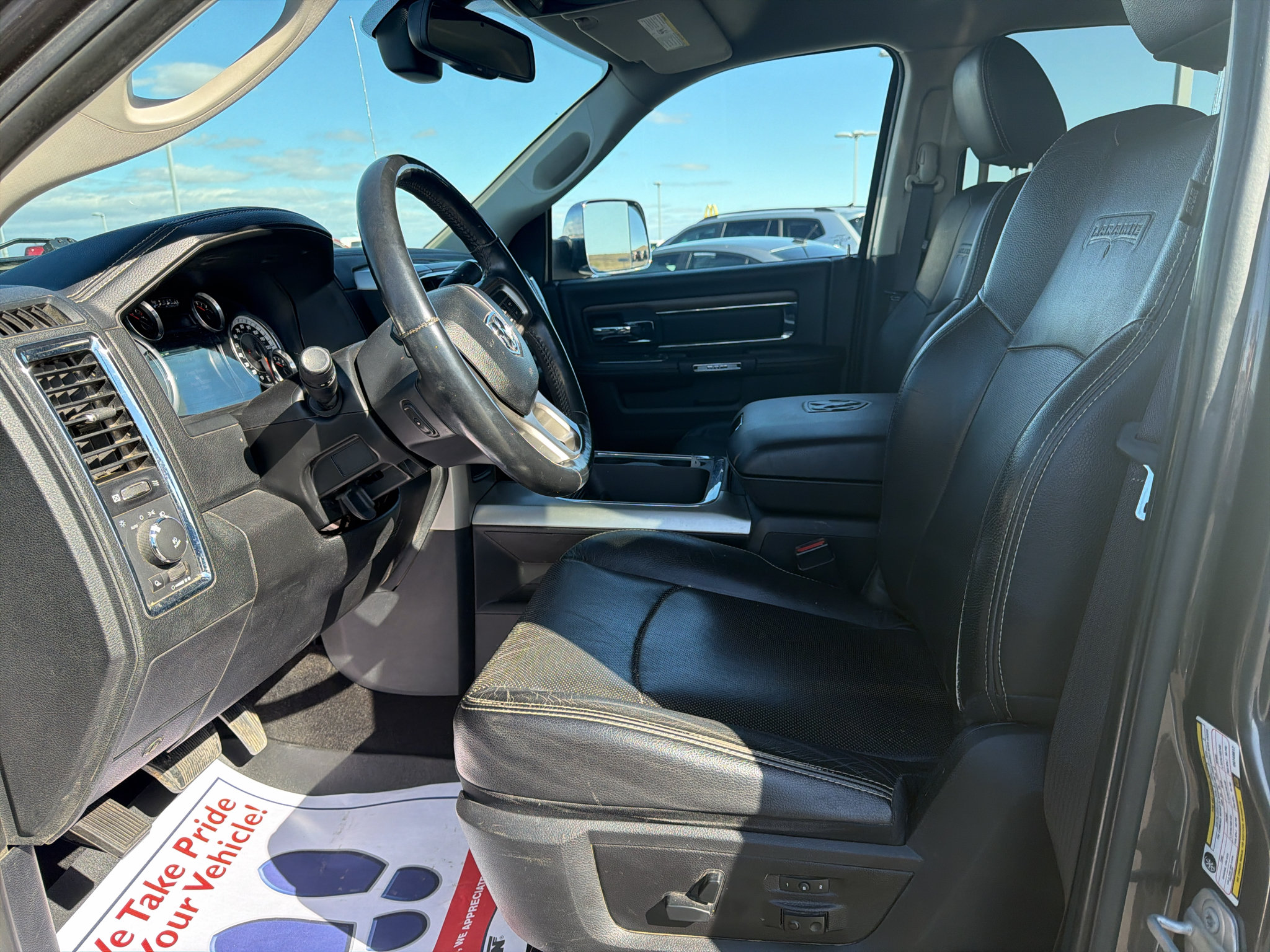 Used 2016 RAM 3500 Laramie AWD/4WD image 12