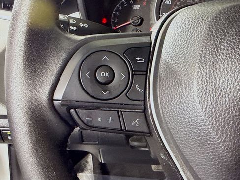 Used 2022 Toyota Corolla SE image 14