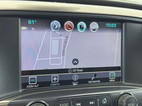 Used 2018 Chevrolet Silverado 1500 High Country AWD/4WD image 24