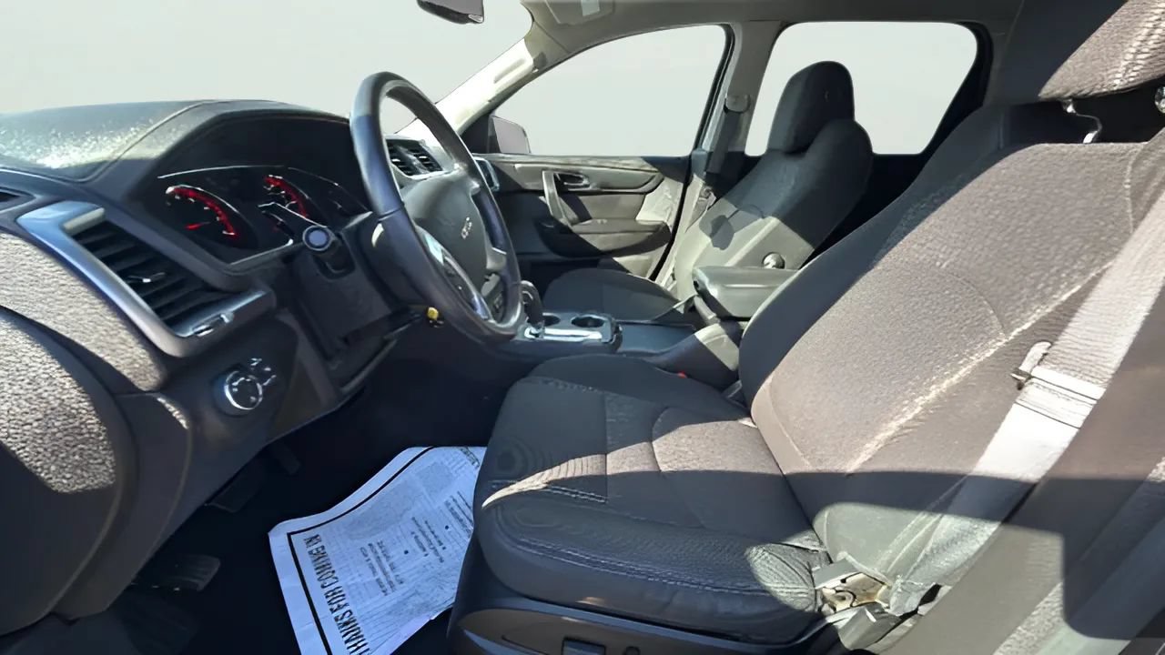 Used 2014 GMC Acadia SLE FWD image 12