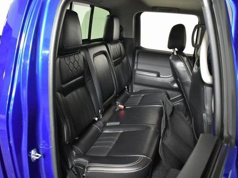 Certified 2024 Nissan Frontier SL image 32