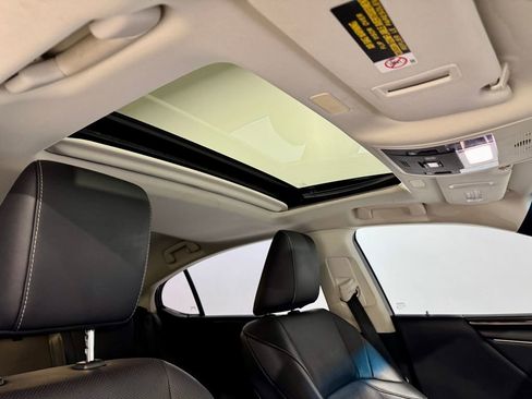 Used 2019 Lexus ES 350 image 6