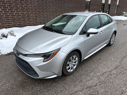 Used 2021 Toyota Corolla LE image 22