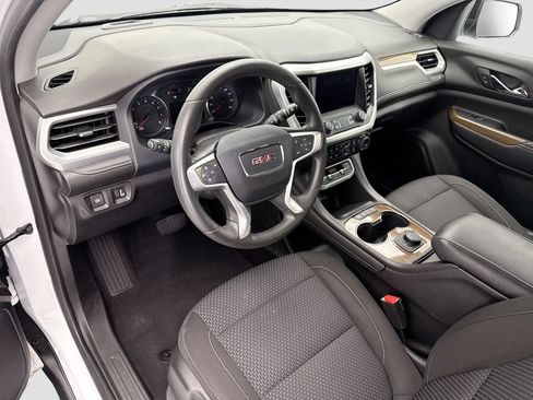 Used 2023 GMC Acadia SLE w/ Elevation Edition FWD image 9