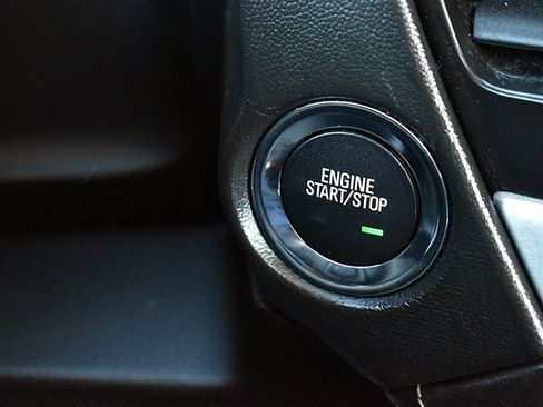 Used 2017 GMC Yukon SLT w/ Open Road Package image 34