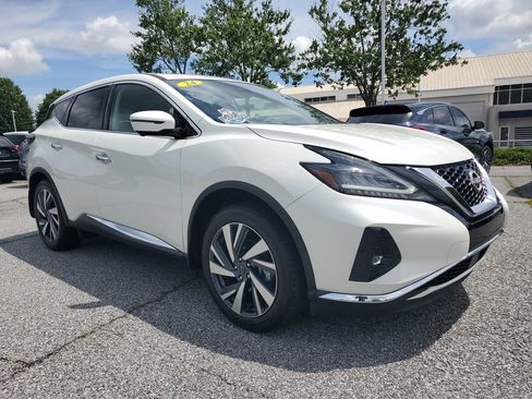 Used 2024 Nissan Murano SL FWD image 3