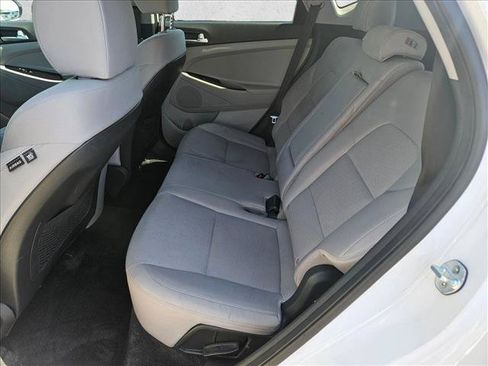Used 2019 Hyundai Tucson SE AWD/4WD image 17