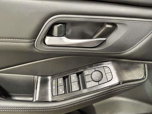 New 2026 Nissan Rogue SV image 14