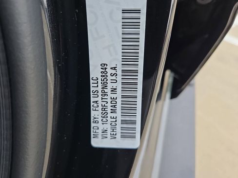 Used 2023 RAM 1500 Laramie AWD/4WD image 36