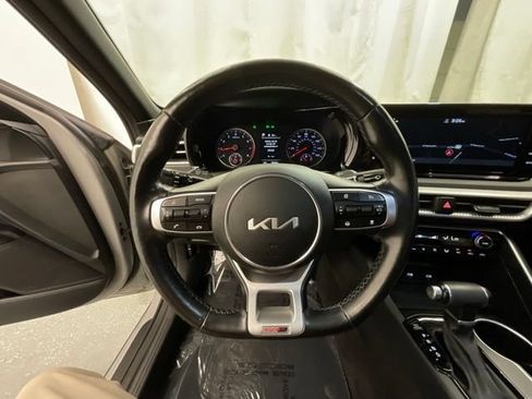 Used 2022 Kia K5 GT-Line w/ GT-Line Awd Premium Package image 11