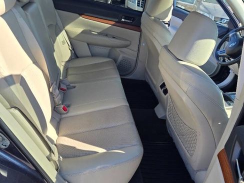 Used 2013 Subaru Outback 2.5i Limited w/ Moonroof Pkg image 17
