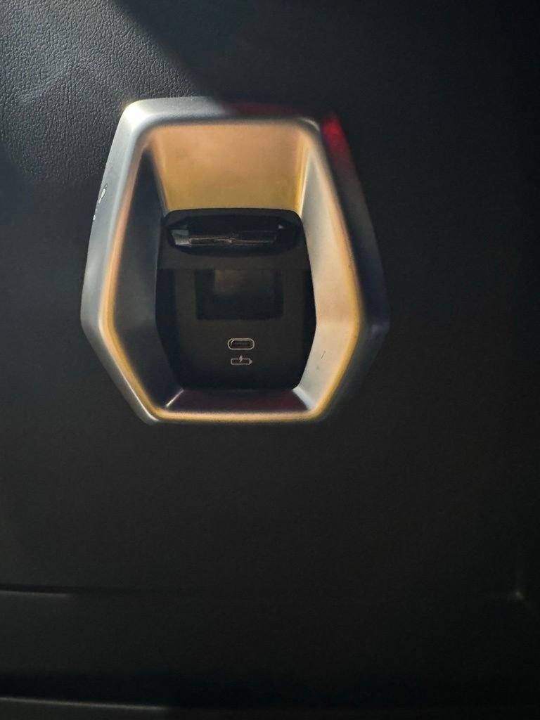 Used 2024 BMW XM AWD/4WD image 35