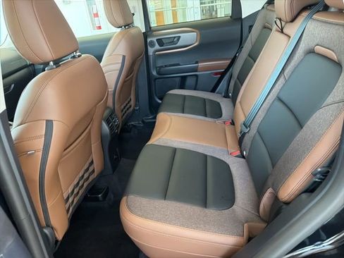 Certified 2025 Ford Bronco Sport Outer Banks w/ Outer Banks Tech Package+ AWD/4WD image 13